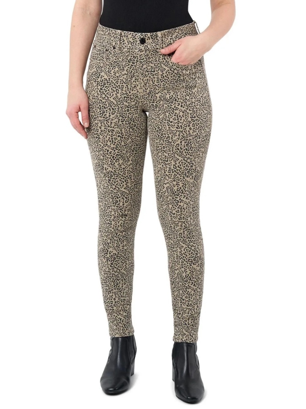 Size 8 Seven7 Tummyless High Rise Skinny Leopard Print Skinny Pants